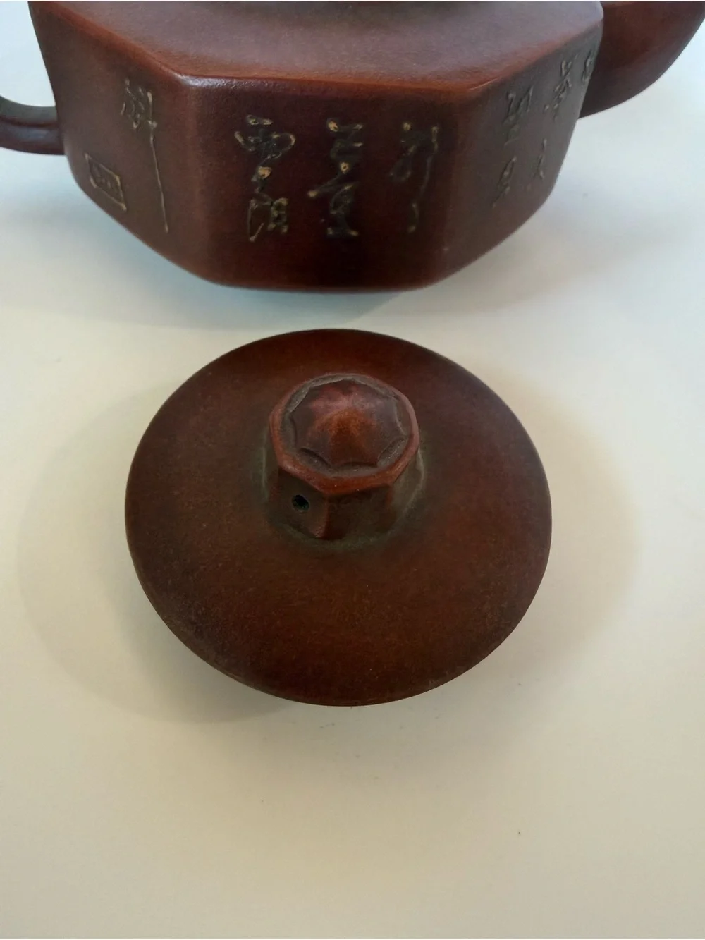 Chinese Yixing Zisha Hexagonal Teapot Gu Jingzhou Mark Calligraphy 340ml